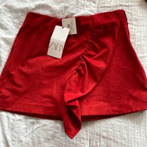 Zara NWT red high waisted ruffle skort sz M